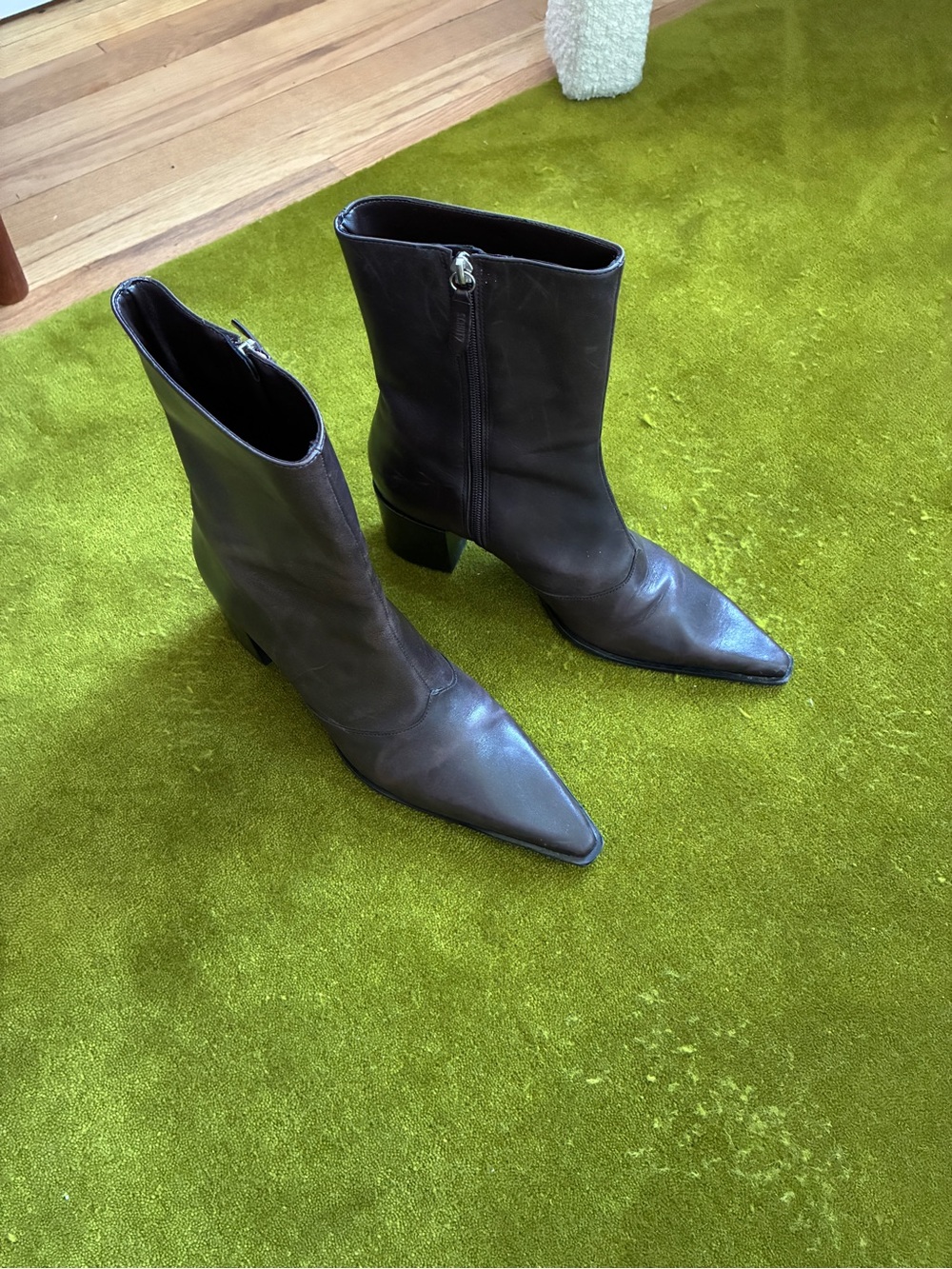 Classic Women's Mid-Calf Pointed Toe Leather Boots - Brown